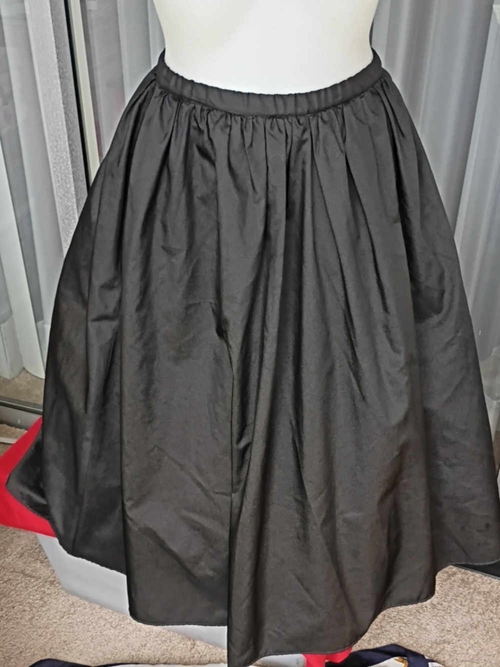 Party Collection Classic Black Full Skirt - Waist 28 Inches Women Vintage 80 's